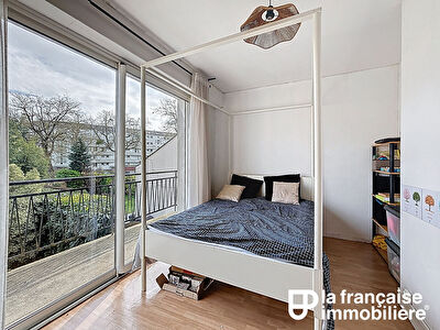 Maison Rennes 8 pièces avec jardin plein sud, proche parc et métro – Rénovation à prévoir