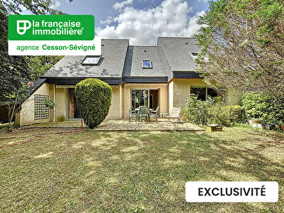 Maison d’architecte T7 à vendre – Domaine de Tizé