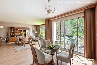 Maison d’architecte T7 à vendre – Domaine de Tizé
