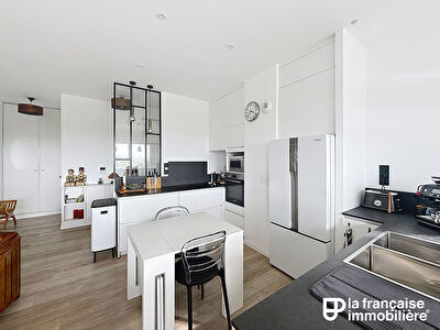 Appartement de Type 4 à louer – Meublé –  95m² – Résidence de 2022 – Terrasse – Parking – Colocation acceptée – Rue Françoise Elie – Rennes