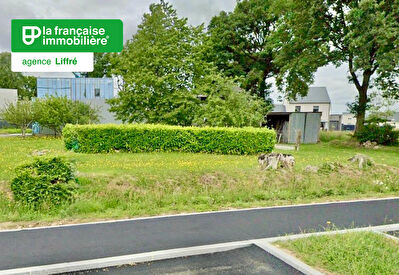 Terrain Liffre 815 m2