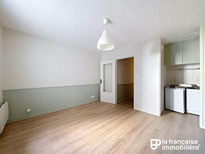 Appartement Type Studio à louer – Non meublé – 22m² – Refait à neuf – Rennes – Centre ville