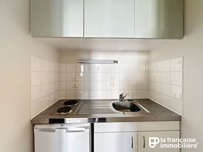 Appartement Type Studio à louer – Non meublé – 22m² – Refait à neuf – Rennes – Centre ville