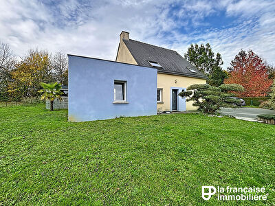 Maison 5 chambres -180 m² avec grand terrain et double garage ? Montauban-de-Bretagne