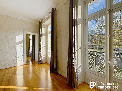 Appartement Rennes – Mail François Mitterrand – 6 pièces 144.61 m2 – Cave  – Parking couvert