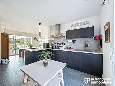 Maison Chateaugiron 5 pièce(s) 144 m2