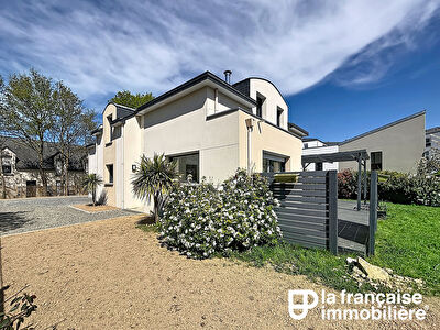 Maison contemporaine – 150m²  habitables – 5 chambres – Thorigné-Fouillard