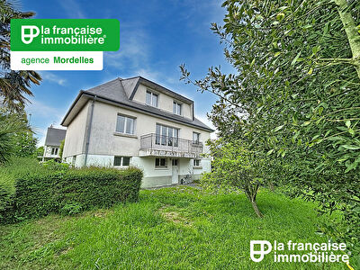 A VENDRE – Maison indépendante sur sous-sol à rénover