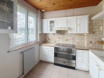 EN EXCLUSIVITE. Idéalement située SAINT SERVAN