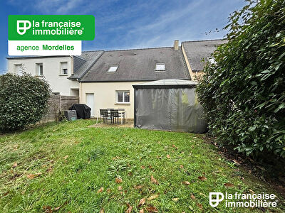 A VENDRE – BRUZ – maison mitoyenne – garage et terrain