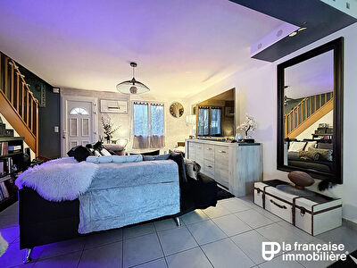 A VENDRE – BRUZ – maison mitoyenne – garage et terrain