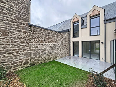 Maison neuve avec charme