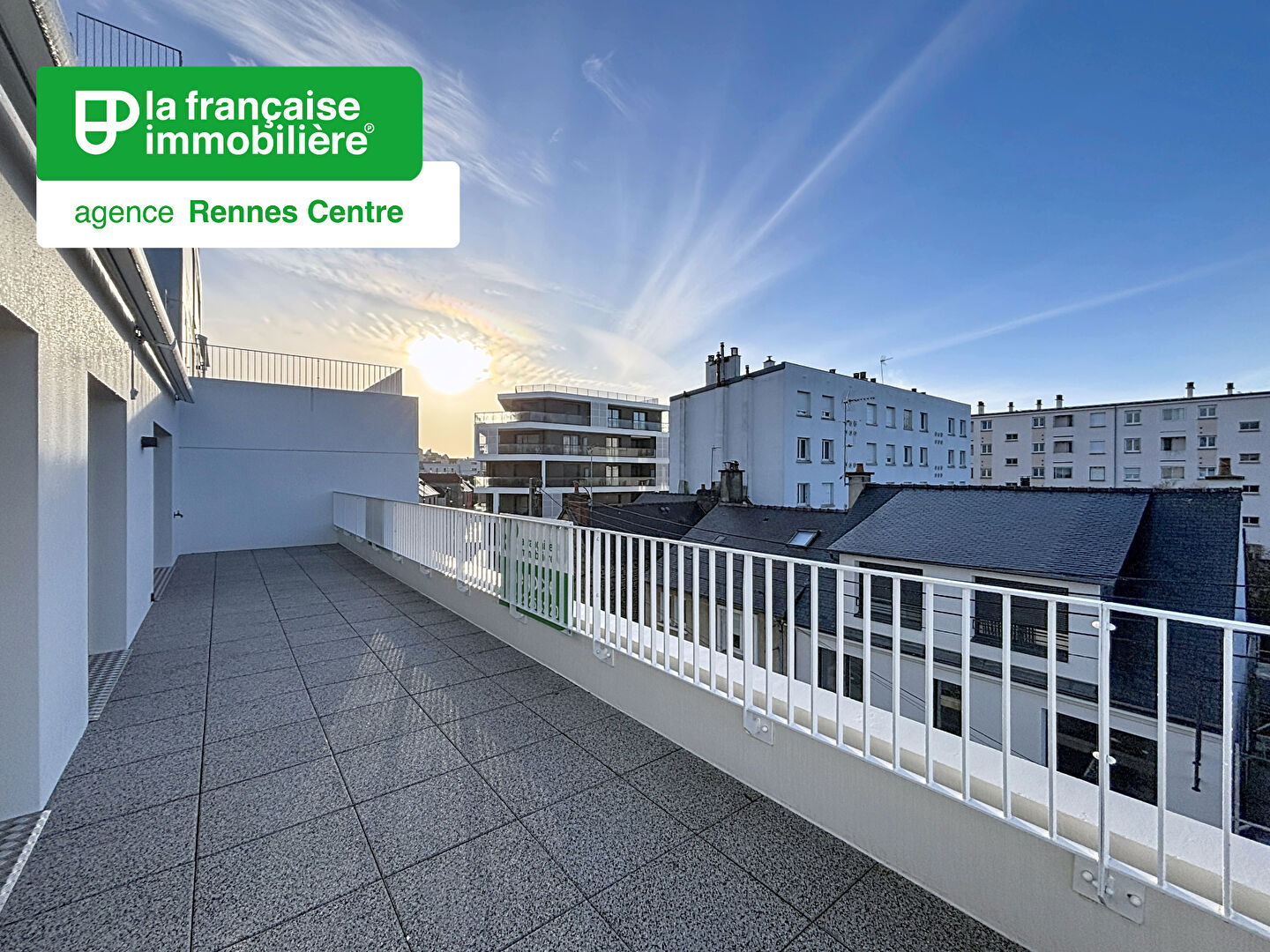 Appartement Type 4 à louer – Non Meublé – Immeuble de 2024 –  111m² – Terrasse – Double Garage – Local vélos – Rennes – Centre-Ville - LFI-CENTRE-A-0449