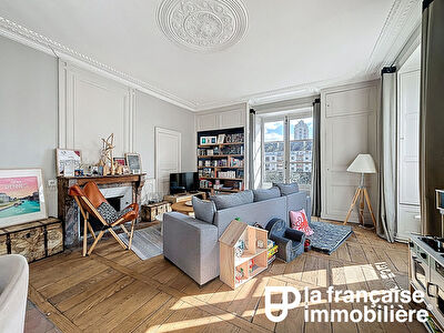 Appartement Rennes Centre ville – Les halles – 5 pièces 100.19 m2 – Grenier – Ascenseur – exposition Sud-Ouest – garage en location