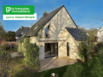 Maison T7 à vendre à Cesson Sévigné – quartier la Boulais