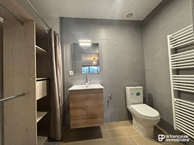 Studio à louer, Patton