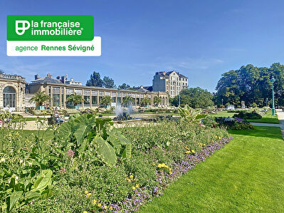 Maison confidentielle au coeur d&rsquo;un quartier d&rsquo;exception