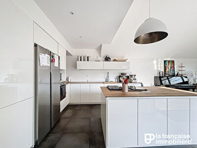 Maison Chateaugiron 6 pièce(s) 142m²