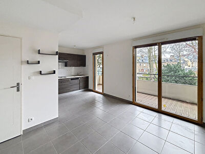 A proximité immédiate de la gare