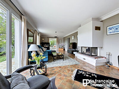 A VENDRE – Propriété 8 pièces – 5ch – 1224 m² de terrain