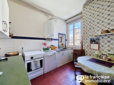 Élégant T5 de caractère à rénover, 148 m² – 4 chambres