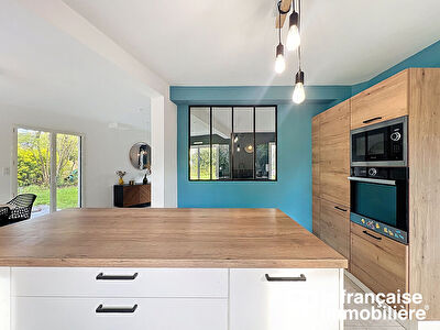 Maison familiale d&rsquo;environ 170m² – Parcelle de plus de 900m² – Commune de Clayes (20min du centre-ville de Rennes)