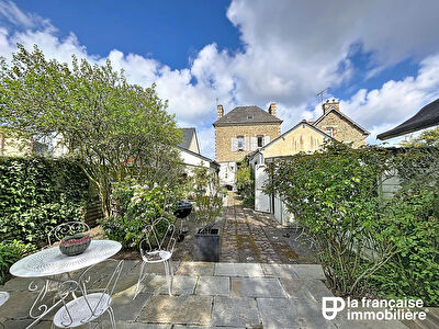 Maison de caractère au coeur de PLOUBALAY – 146m²