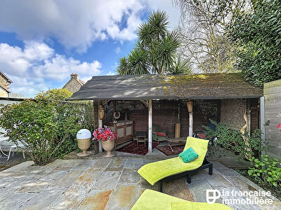 Maison de caractère au coeur de PLOUBALAY – 146m²