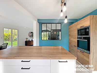 Maison familiale d&rsquo;environ 170m² – Parcelle de plus de 900m² – Commune de Clayes (20min du centre-ville de Rennes)