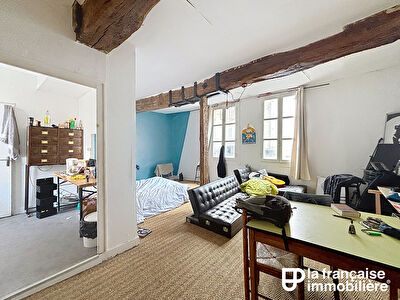 Rennes – Rue de Saint-Malo – Murs commerciaux 62.03m² – Appartement 49.11m² – Cave