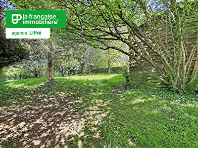 Terrain Erce Pres Liffre 1038 m2