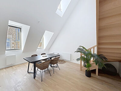 Appartement Duplex neuf dans Intra Muros