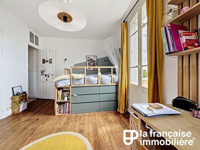 Thabor – Élégant T4 rénové avec goût, garage et jardin partagé