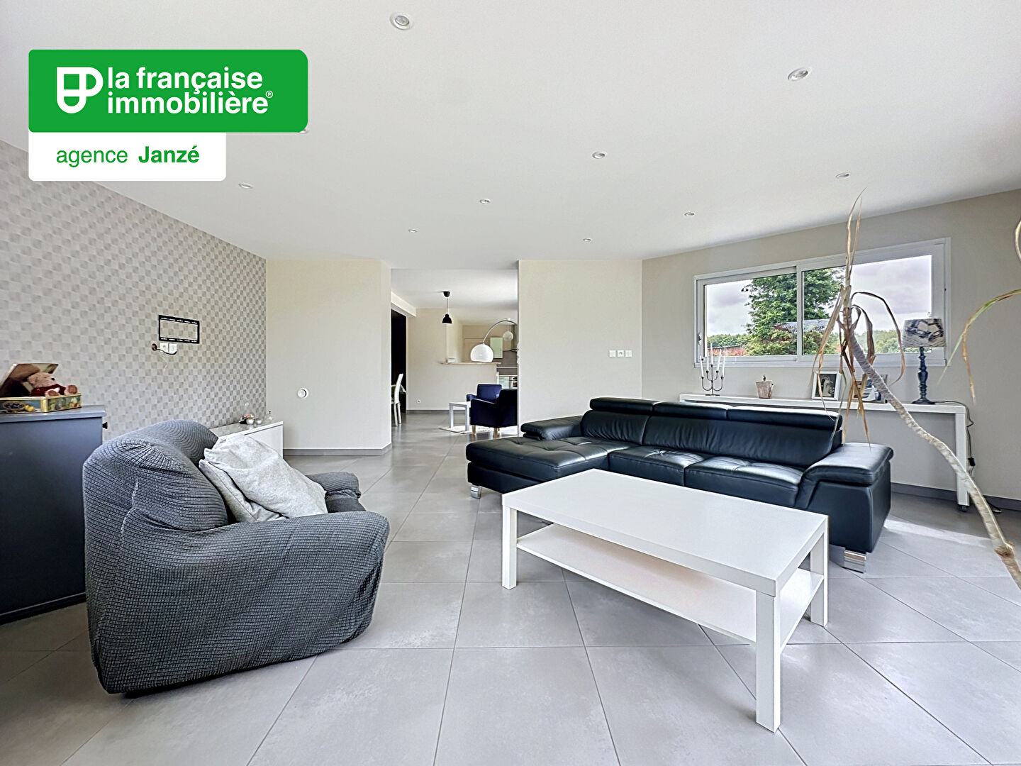 MAISON 5 CHAMBRES – DOUBLE GARAGE - LFI-JAN-21236
