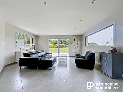 MAISON 5 CHAMBRES – DOUBLE GARAGE