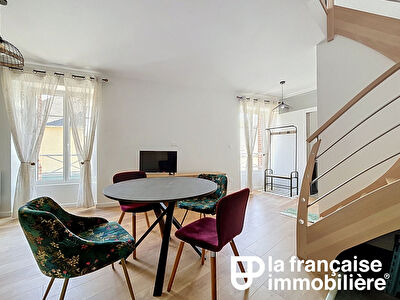 À louer ! Superbe duplex meublé en plein coeur de Corps-Nuds