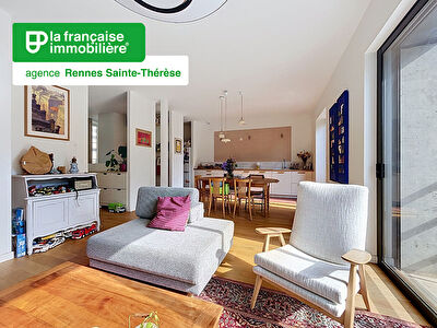 EMPLACEMENT PRIVILEGIE  POUR CETTE MAISON TYPE 6 EN PIERRES