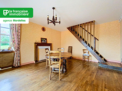 VENDU – SAINT-THURIAL – 4 pièces – 98,9 m² habitables – 827 m² de parcelle – 20 min de Rennes