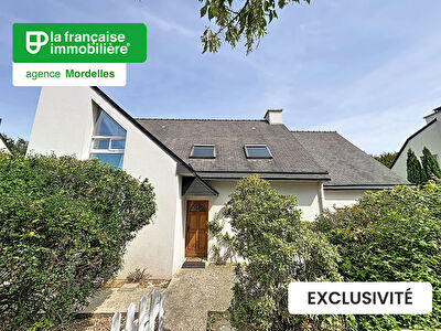 A VENDRE – CHAVAGNE – Maison indépendante 7 pièces – garage double
