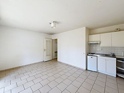 Studio – à vendre – Cleunay – jardin – parking