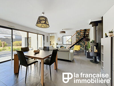 Maison Noyal Sur Vilaine 4 /5 pièces – Lumière- décoration soignée- fonctionnalité-