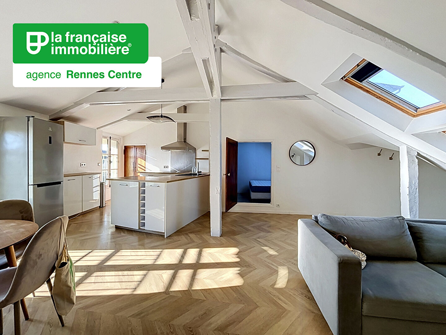 Appartement  Type 2 à louer – Meublé – Rennes – Centre-ville – Sainte Anne – 50.17 m² carrez – 64.35 m² au sol – dernier étage – Cave - LFI-CENTRE-A-1748