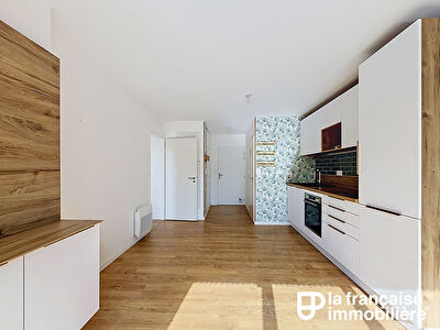 APPARTEMENT TYPE 2 – COPROPRIETE RECENTE – ASCENSEUR – GRAND BALCON – STATIONNEMENT – CLES EN MAINS – BETTON