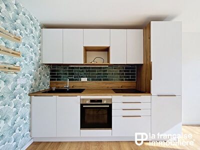 APPARTEMENT TYPE 2 – COPROPRIETE RECENTE – ASCENSEUR – GRAND BALCON – STATIONNEMENT – CLES EN MAINS – BETTON