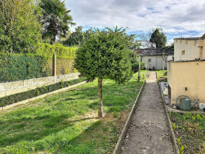 Maison – à vendre – années 30 – Cleunay – Jardin – garage – parking – à rénover