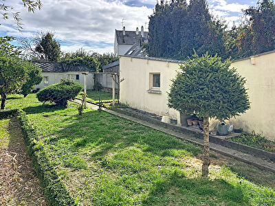 Maison – à vendre – années 30 – Cleunay – Jardin – garage – parking – à rénover