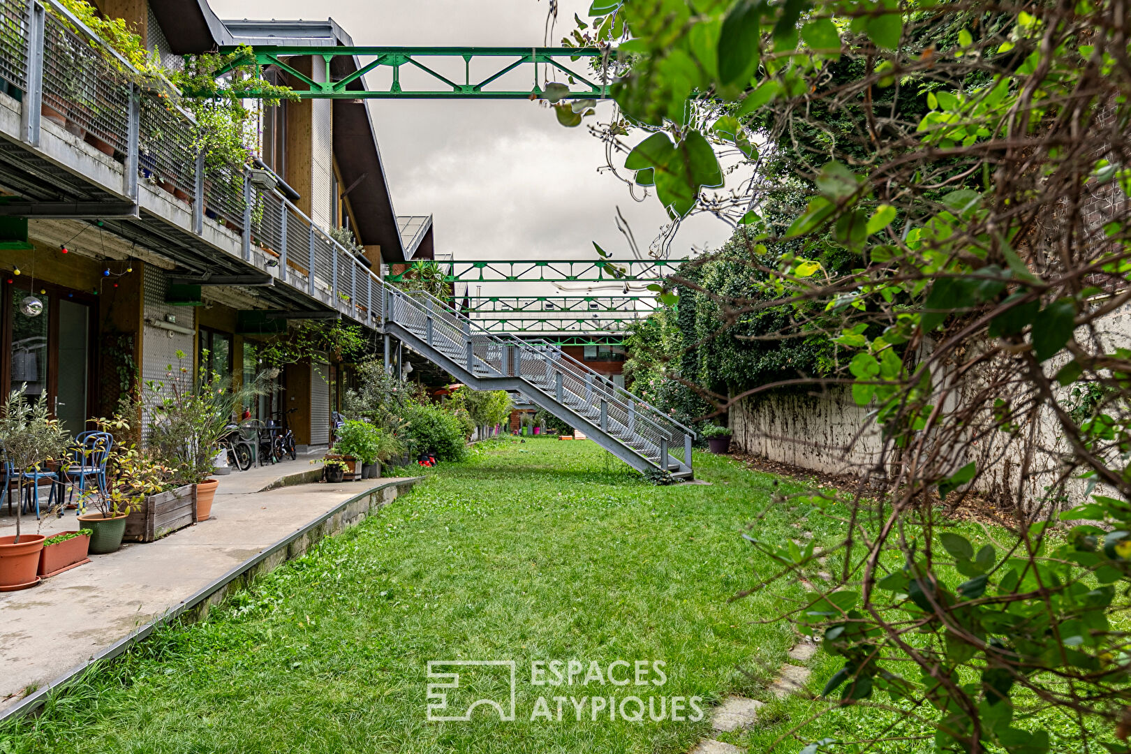 Photo Studio d'architecture en duplex à réinventer image 3/6