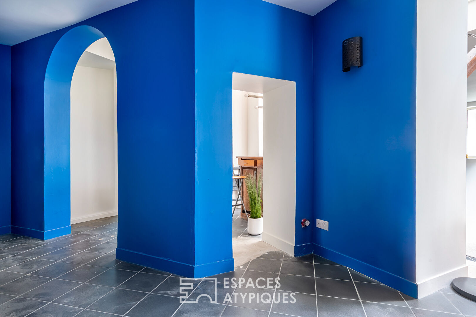 Photo Ancien atelier sur cour à réinventer image 3/6