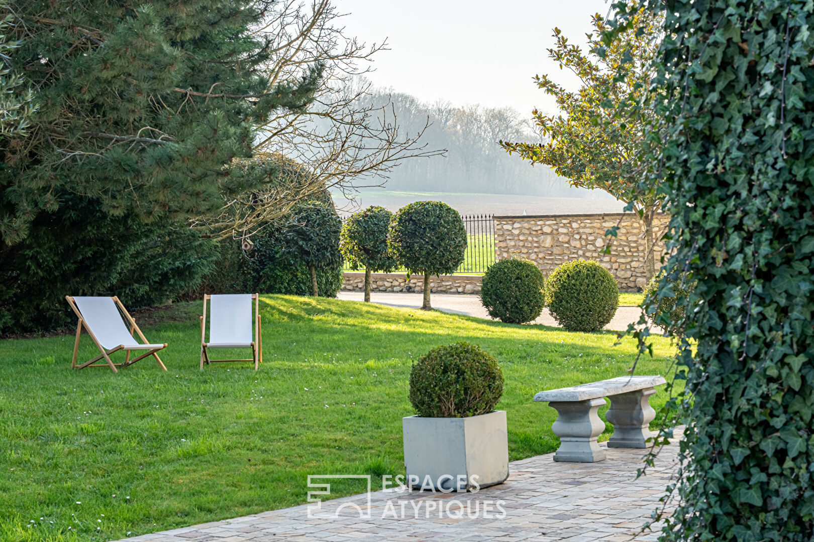 Superbe Villa entourée de verdure