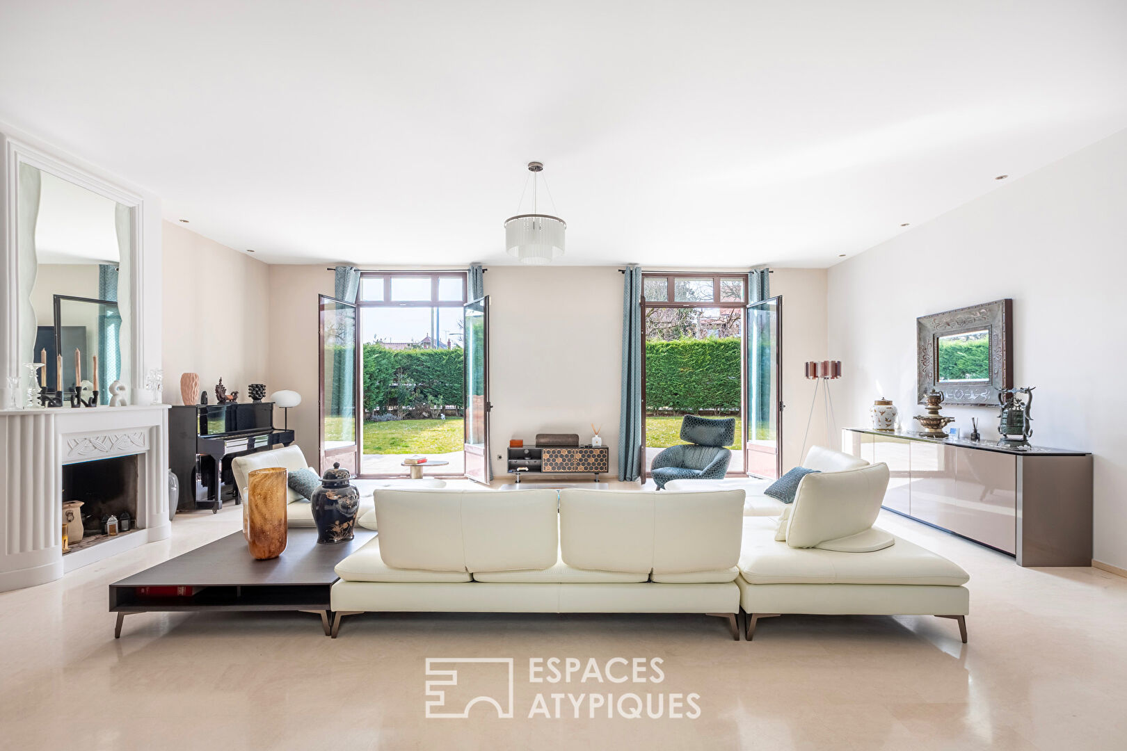 Agence immobilière de ESPACES ATYPIQUES VAL DE MARNE